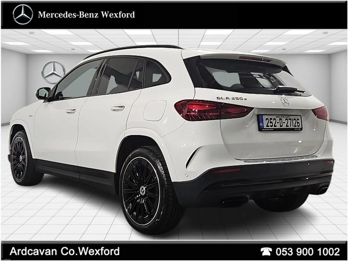 Mercedes-Benz GLA 250E AMG Line - Premium Plus - Image 4