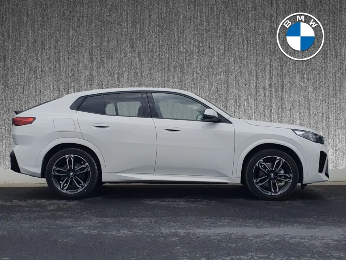 BMW iX2 iX2 eDrive20 M Sport - Image 3