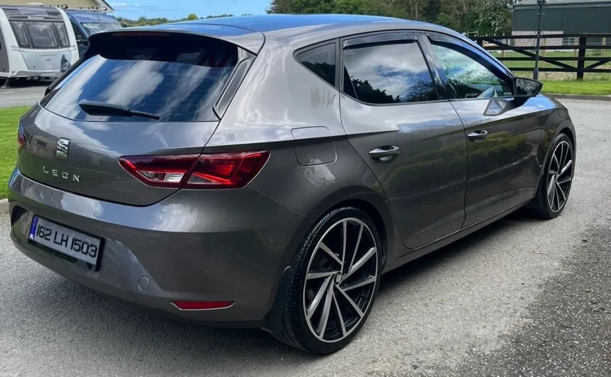 2016 SEAT LEON 1.6 TDI 110 BHP TECH PACK HIGH SPEC - Image 4