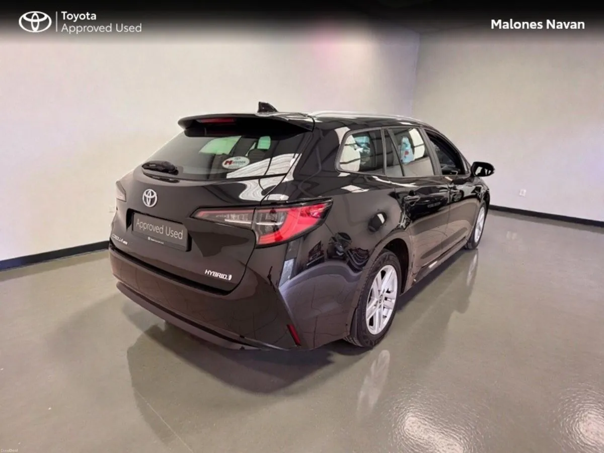 Toyota Corolla LUNA TS 4DR AUTO - Image 2