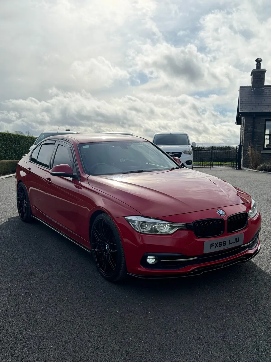 2018 BMW 318i SPORT TOP SPEC VRT FULLY HANDLED🔥 - Image 1