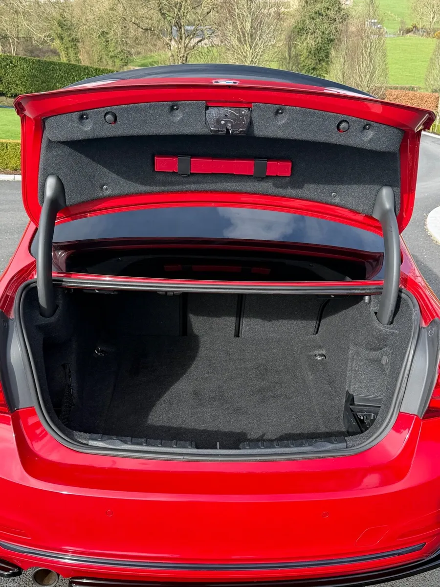 2018 BMW 318i SPORT TOP SPEC VRT FULLY HANDLED🔥 - Image 3