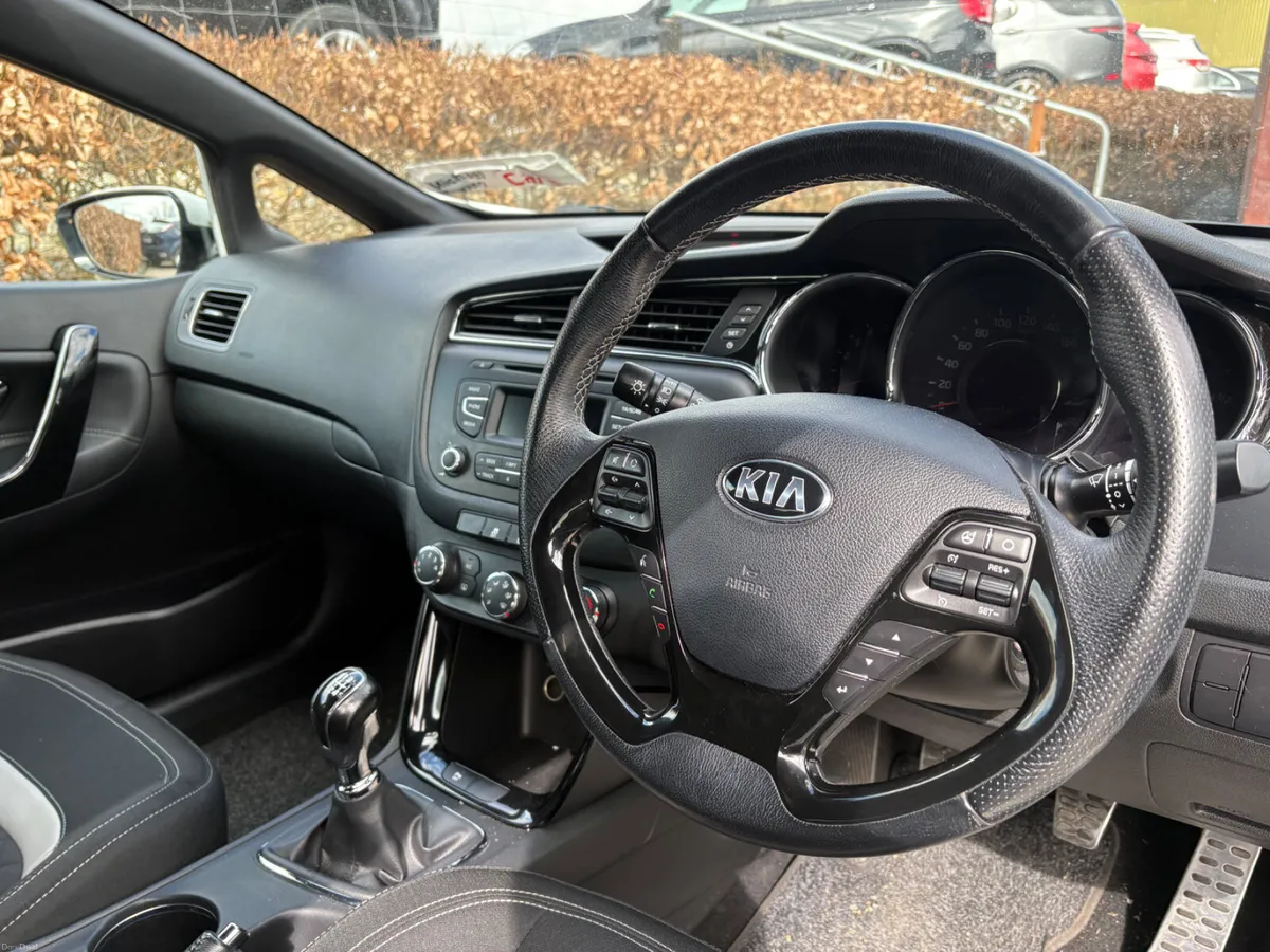 2016 Kia ProCeed GT LINE 1.6 Diesel 85,000 KM - Image 3
