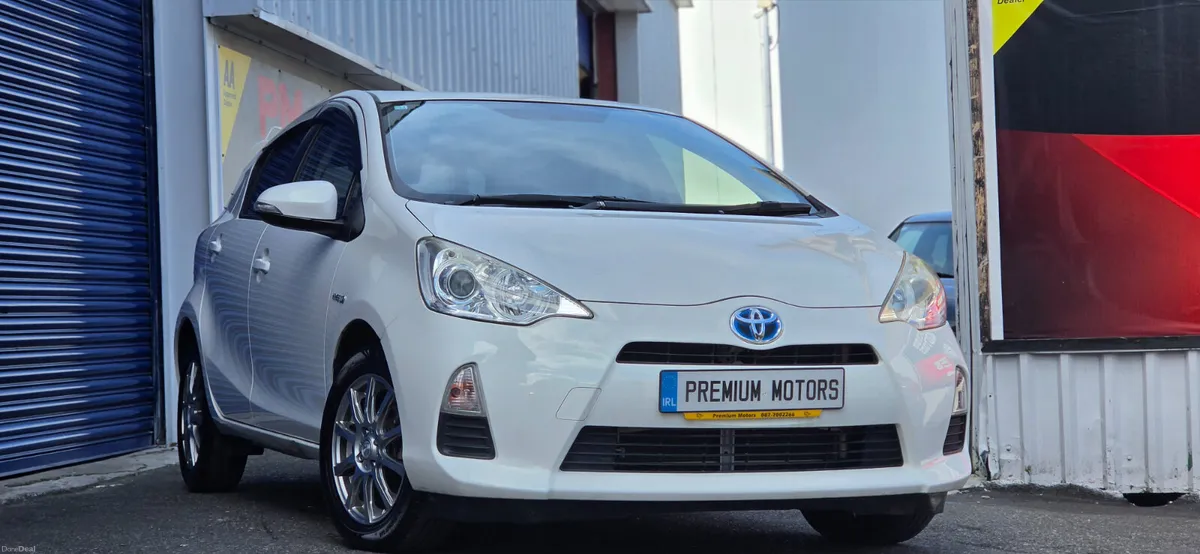 Toyota Aqua Hybrid Automatic - Image 2