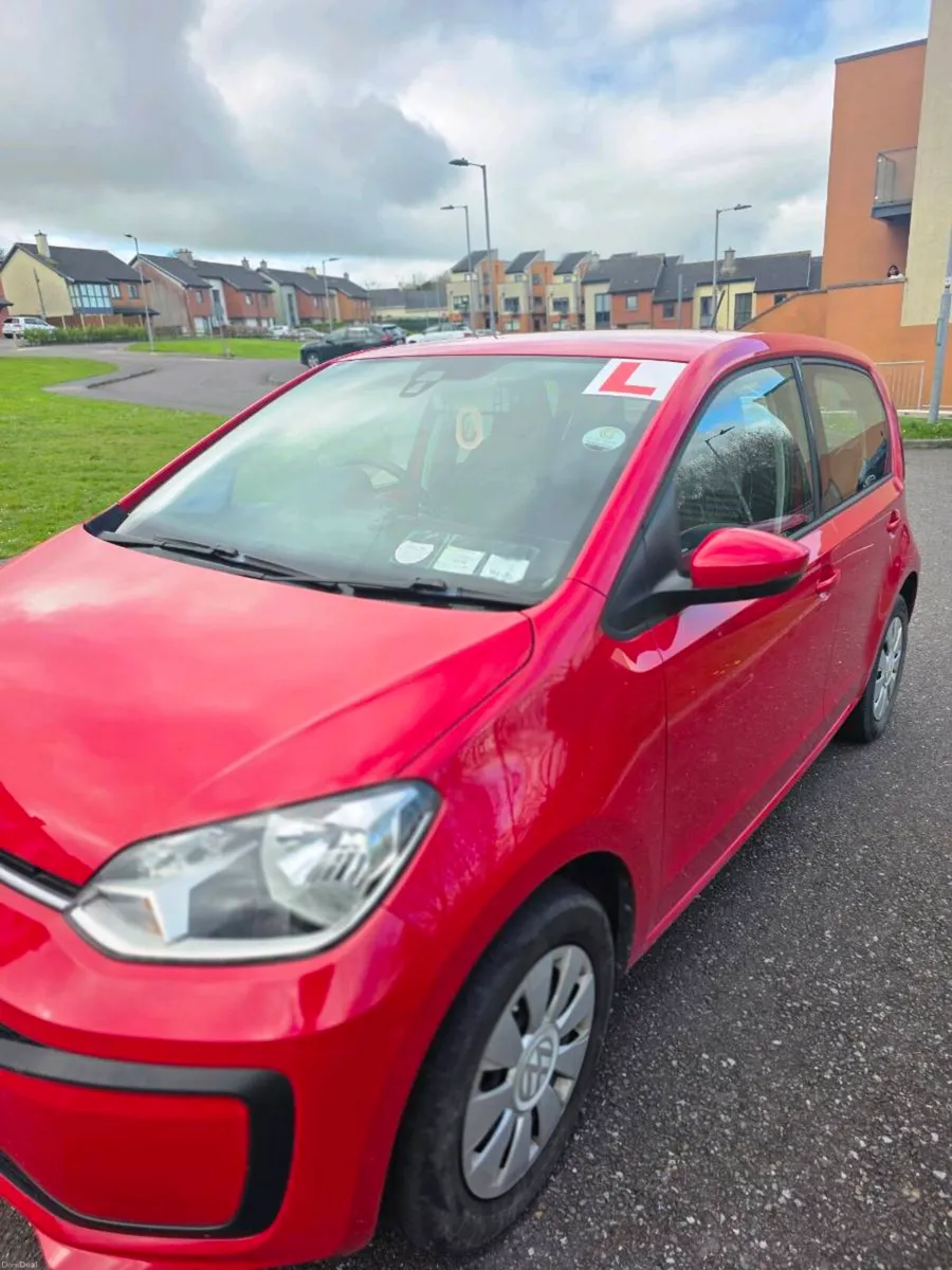Volkswagen Up 2020 - Image 4