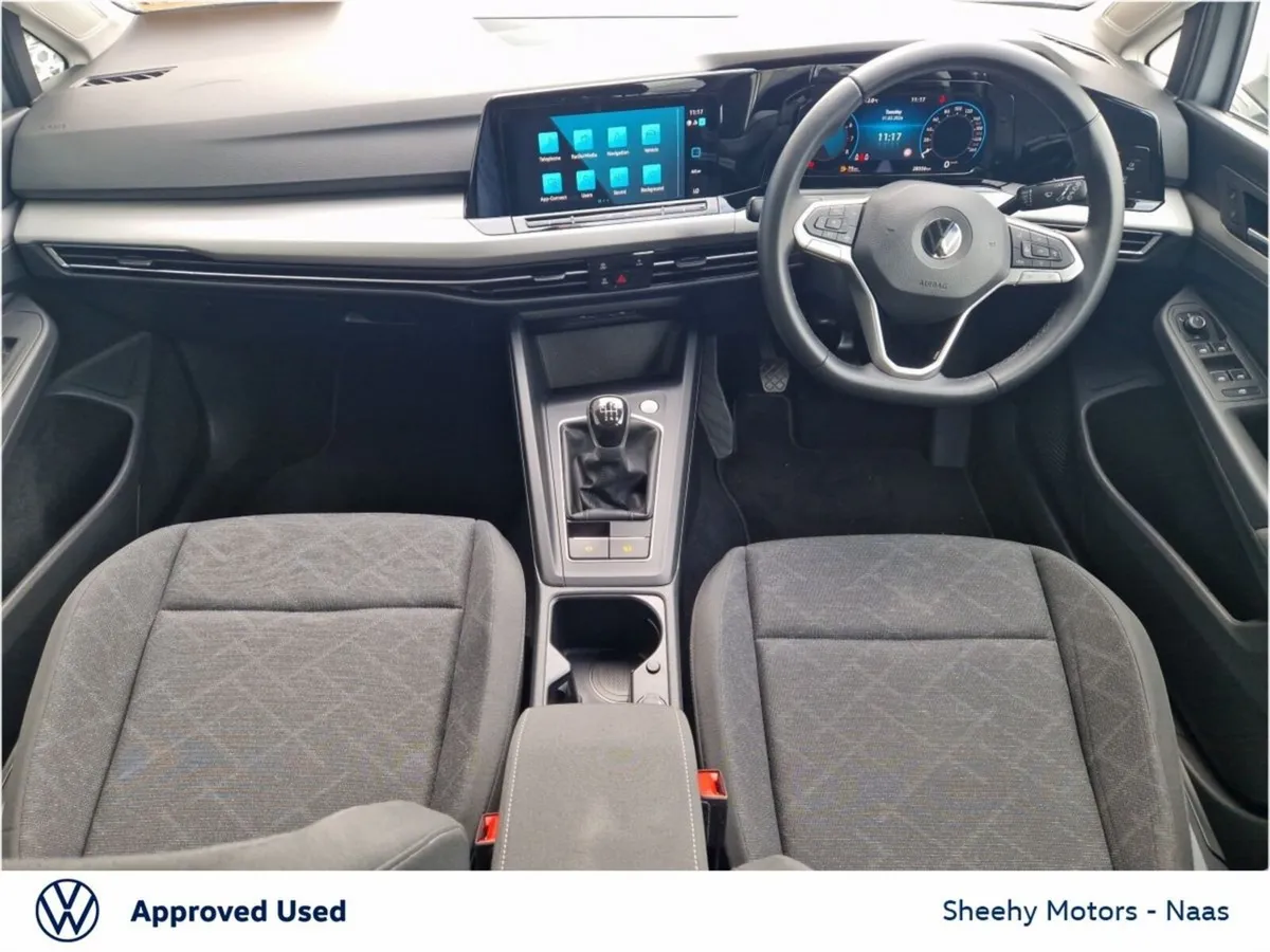 Volkswagen Golf Life 1.0TSI - Image 3
