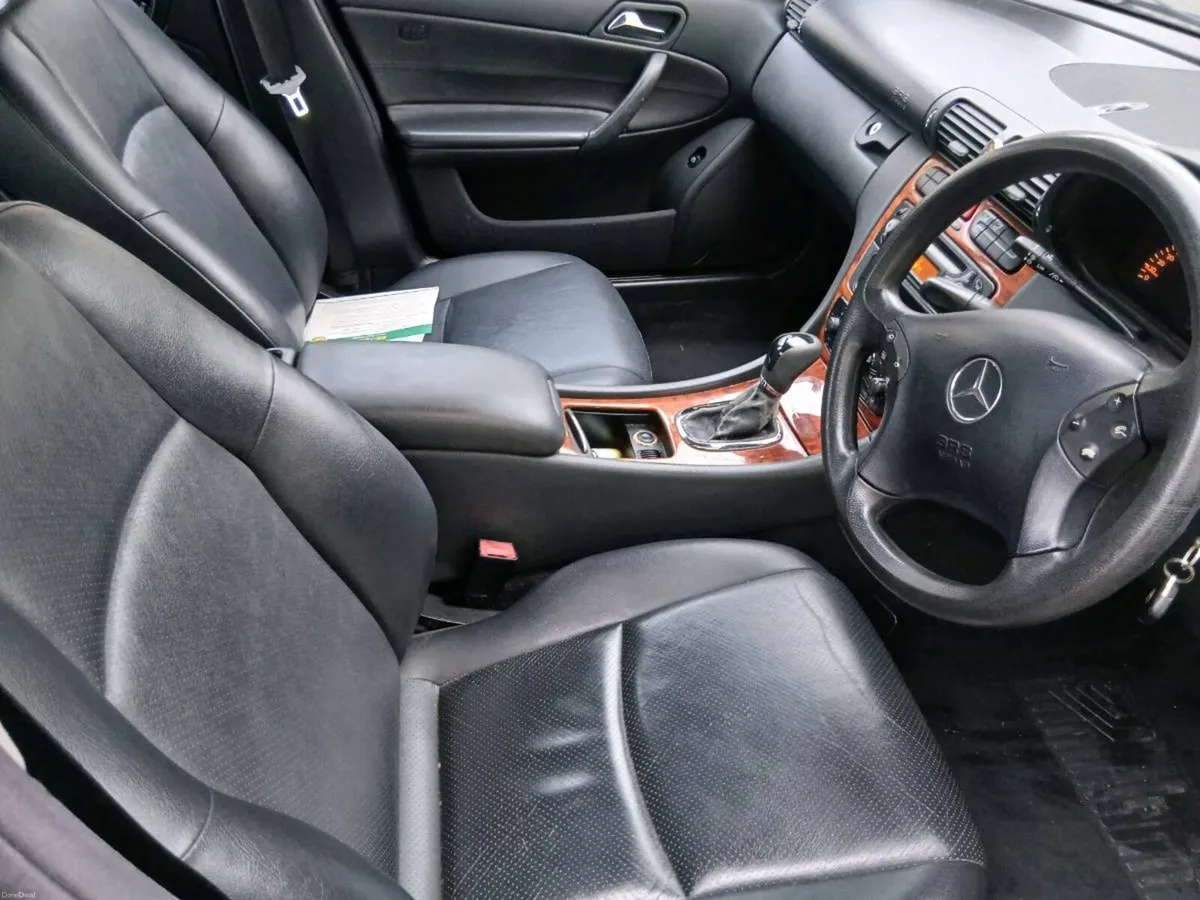 04 Mercedes C200 AUTOMATIC - Image 2