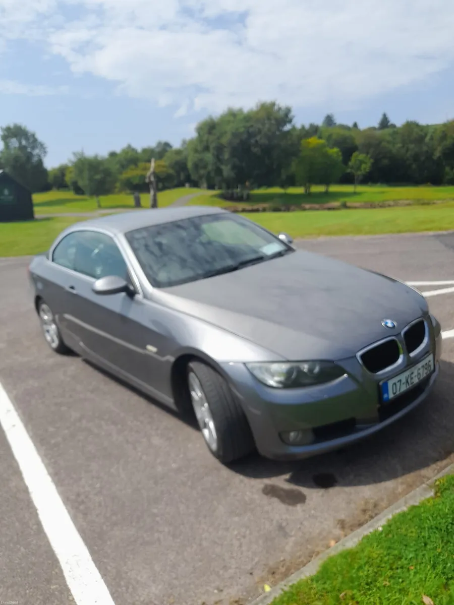 Bmw 320i Hardtop Convertible - Image 1