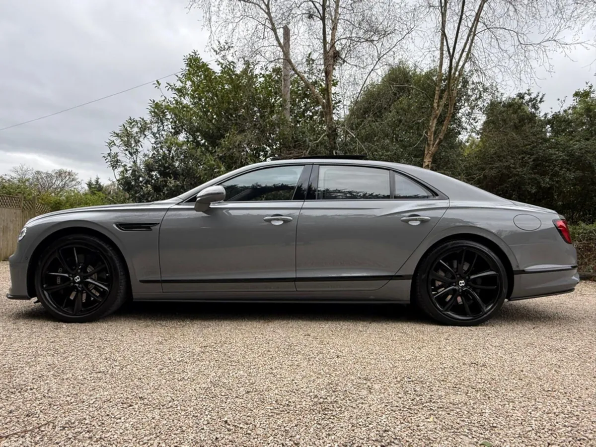 Bentley Flying Spur S V6 *Carbon Pack...Full Bentl - Image 6