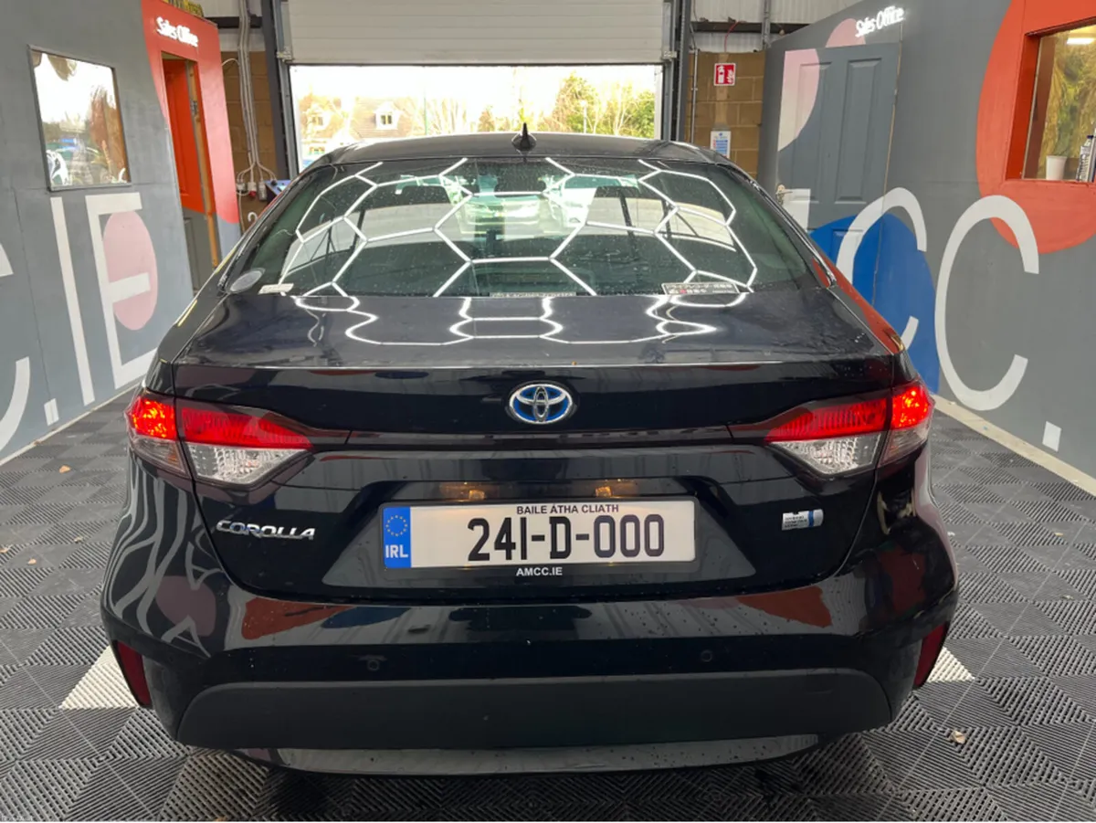 Toyota Corolla 2024 TOYOTA COROLLA HYBRID G 1.8 AU - Image 3