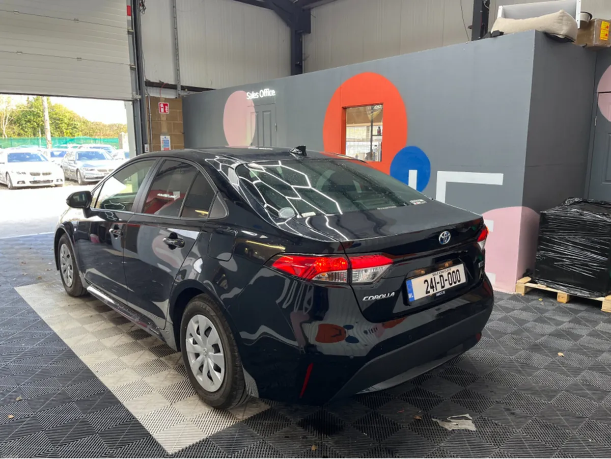 Toyota Corolla 2024 TOYOTA COROLLA HYBRID G 1.8 AU - Image 4