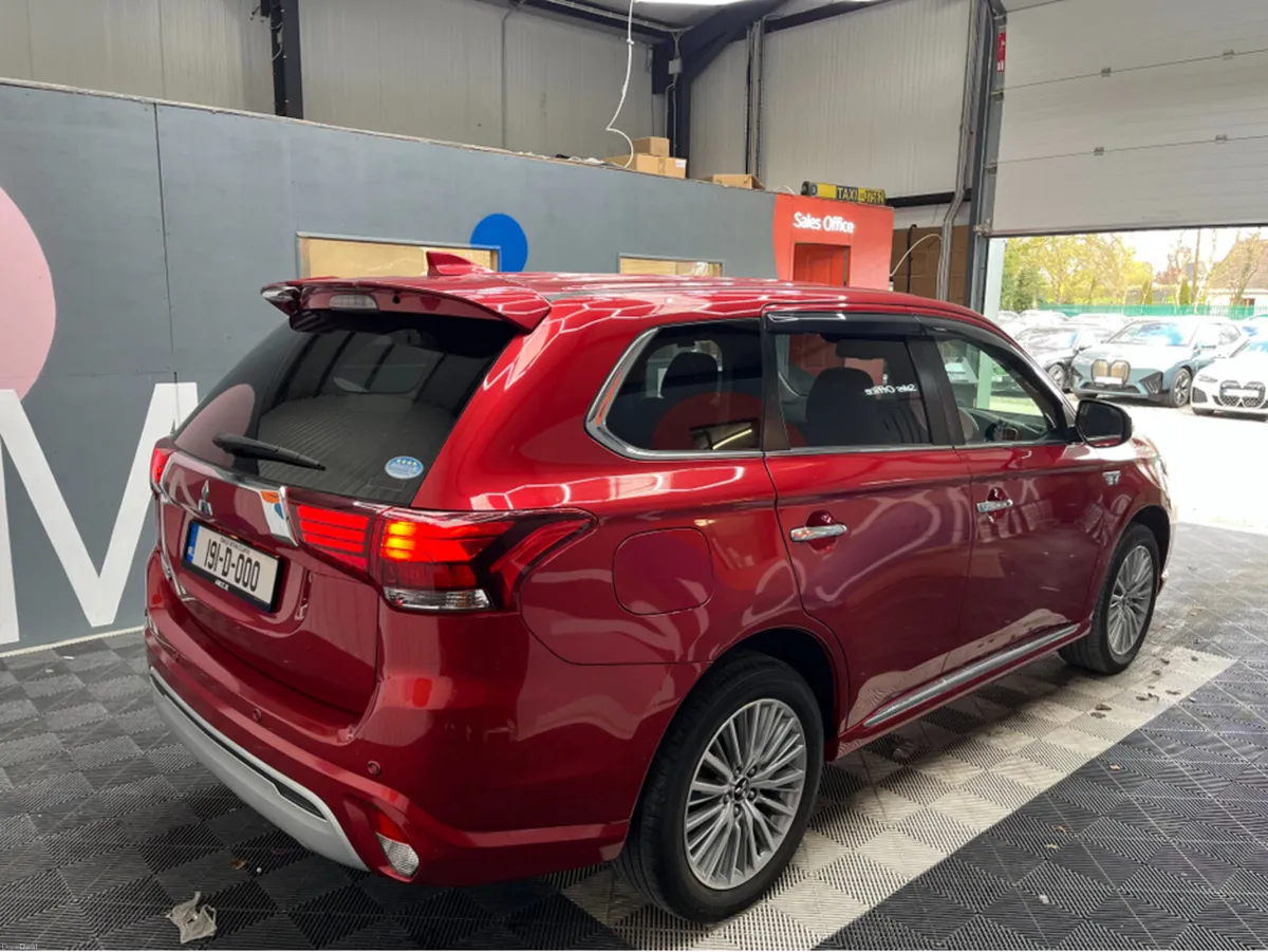 Mitsubishi Outlander 2019 MITSUBISHI OUTLANDER PHE - Image 2