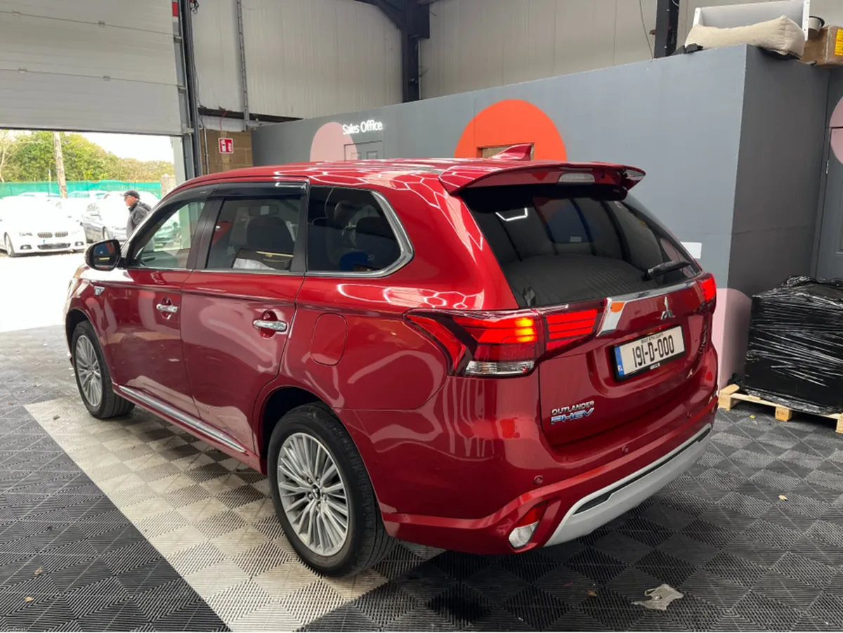 Mitsubishi Outlander 2019 MITSUBISHI OUTLANDER PHE - Image 4