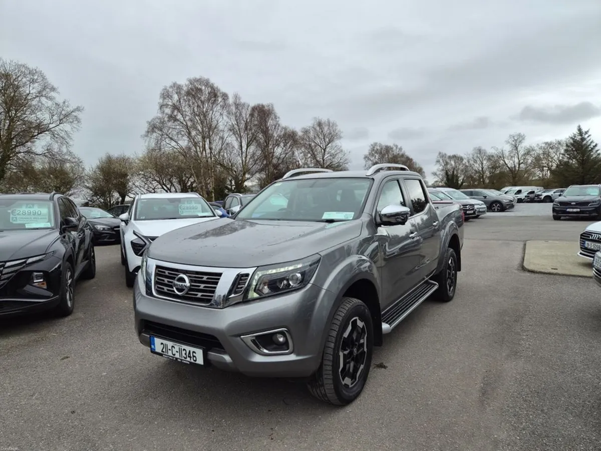 Nissan Navara 2.3 DCI Tekna 4DR Auto - Image 3
