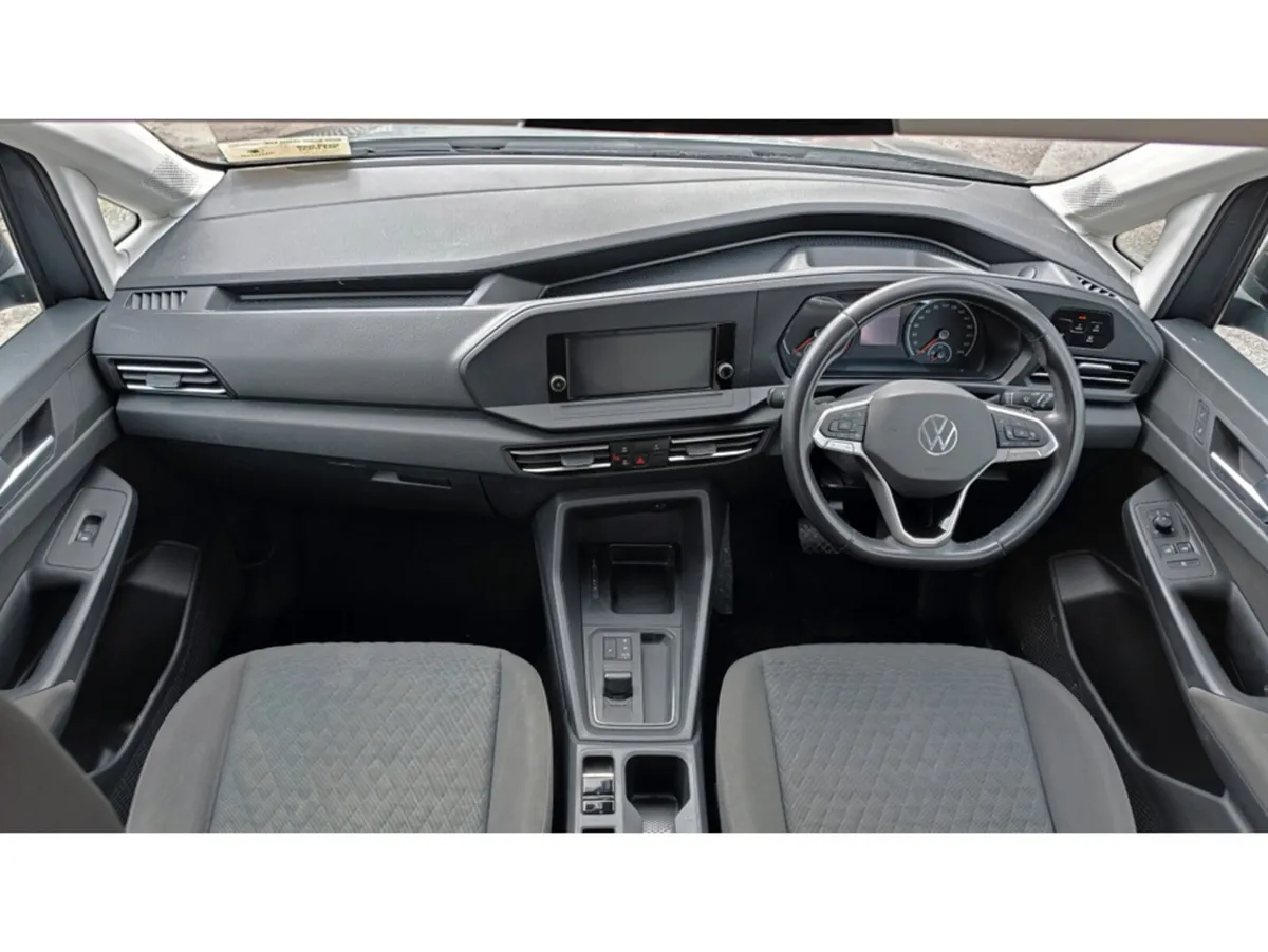 Volkswagen Caddy Maxi Life Life TDI 122 BHP DSG- A - Image 3