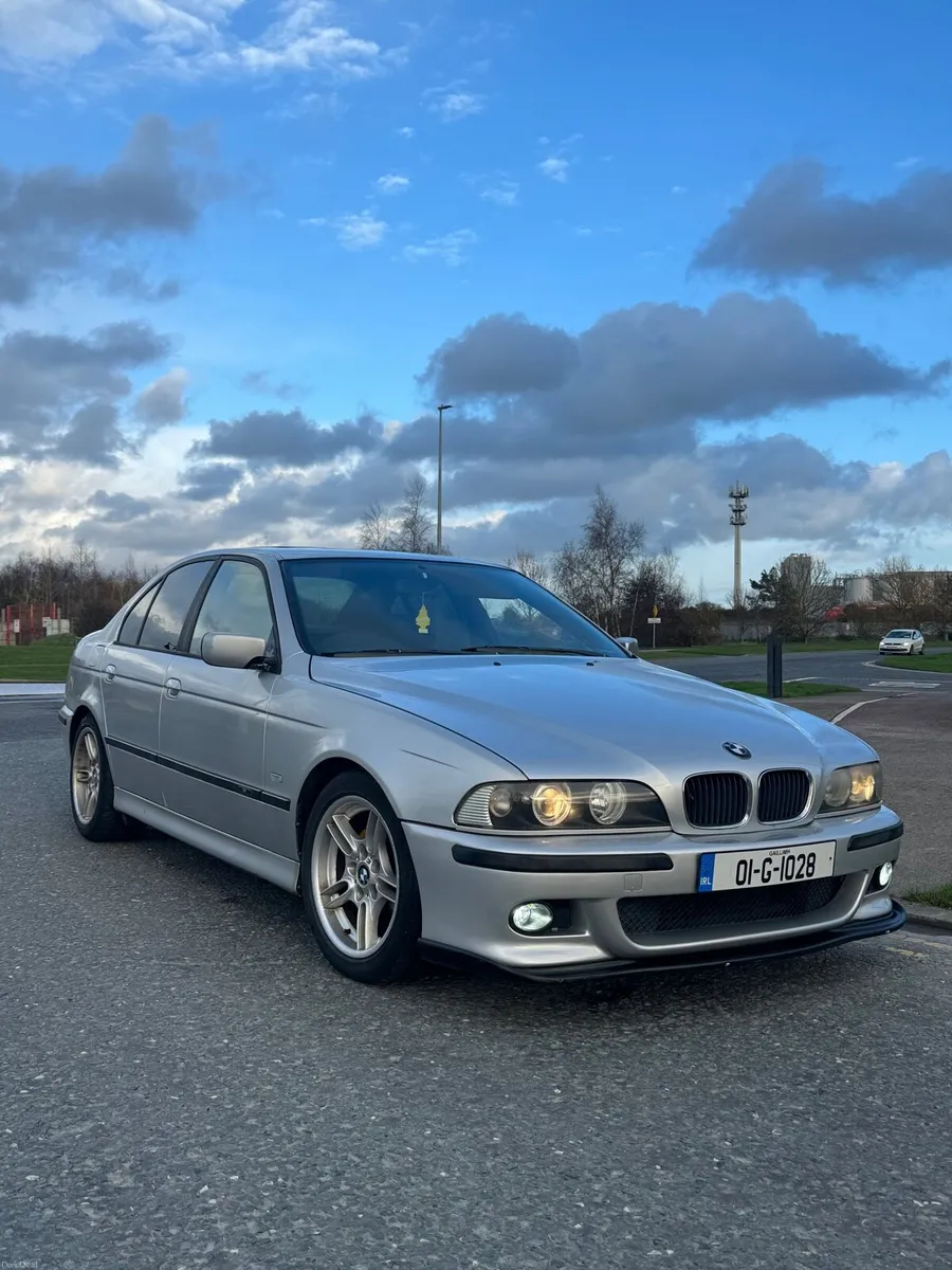 2001 BMW E39 520i m sport + 4.4 v8 engine - Image 4
