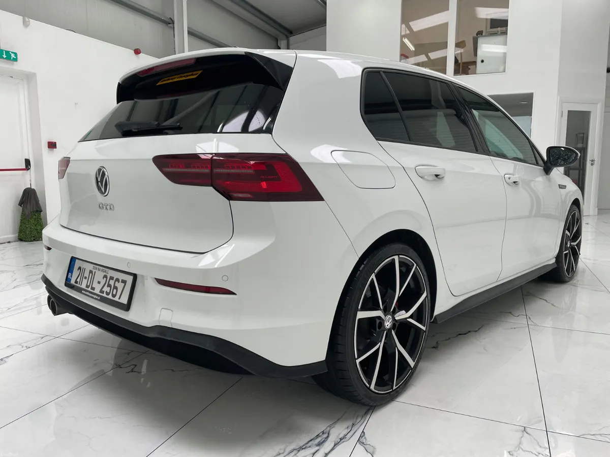 Volkswagen Golf GTD 2021 - Image 3