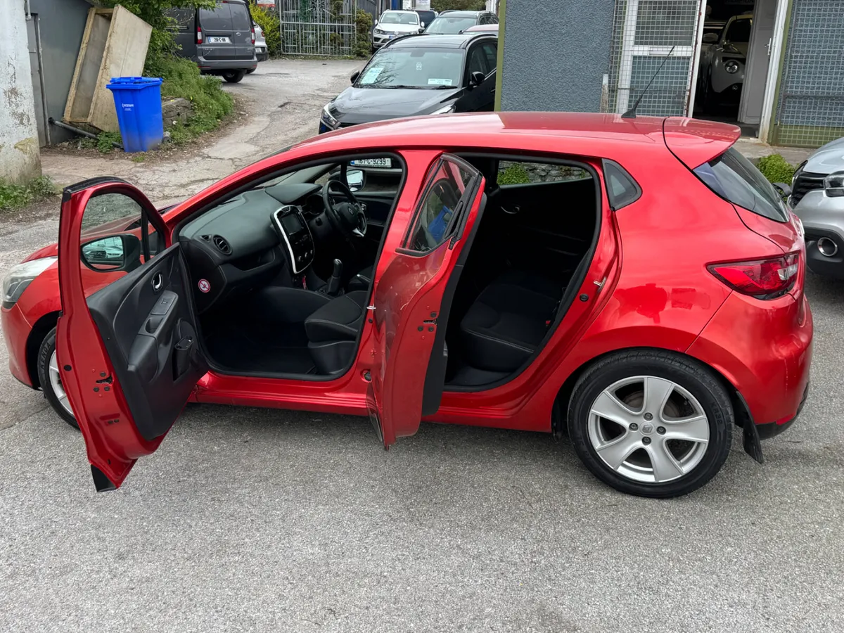 Renault Clio Ideal starter car - Image 3