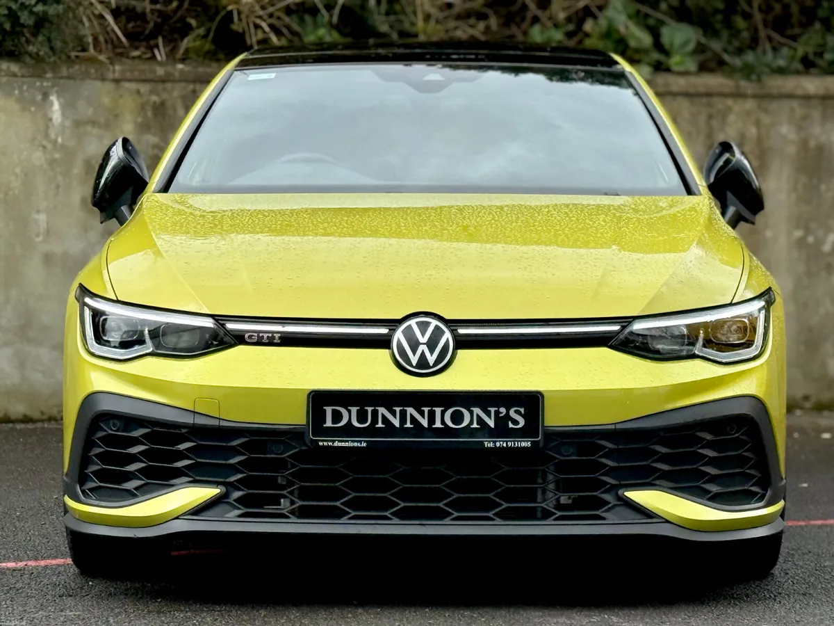 Volkswagen Golf 2023 2.0 GTI CLUBSPORT*300BHP* - Image 4