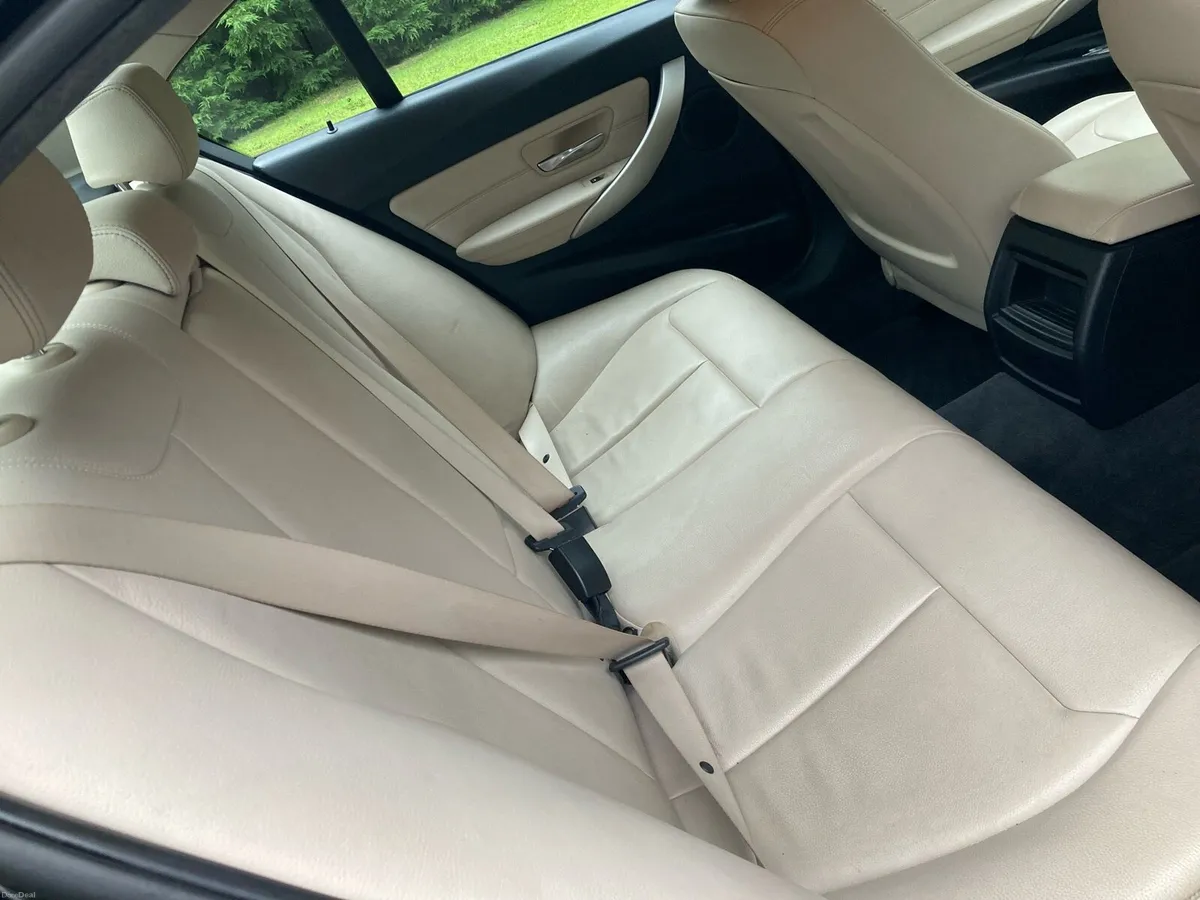 151 BMW 316 - Image 4