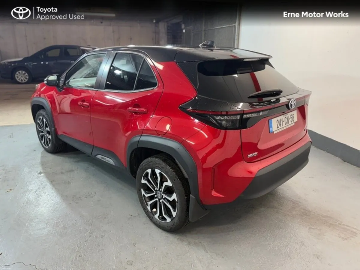 Toyota Yaris Cross YARIS CROSS LUNA SPORT*REDUCED - Image 3