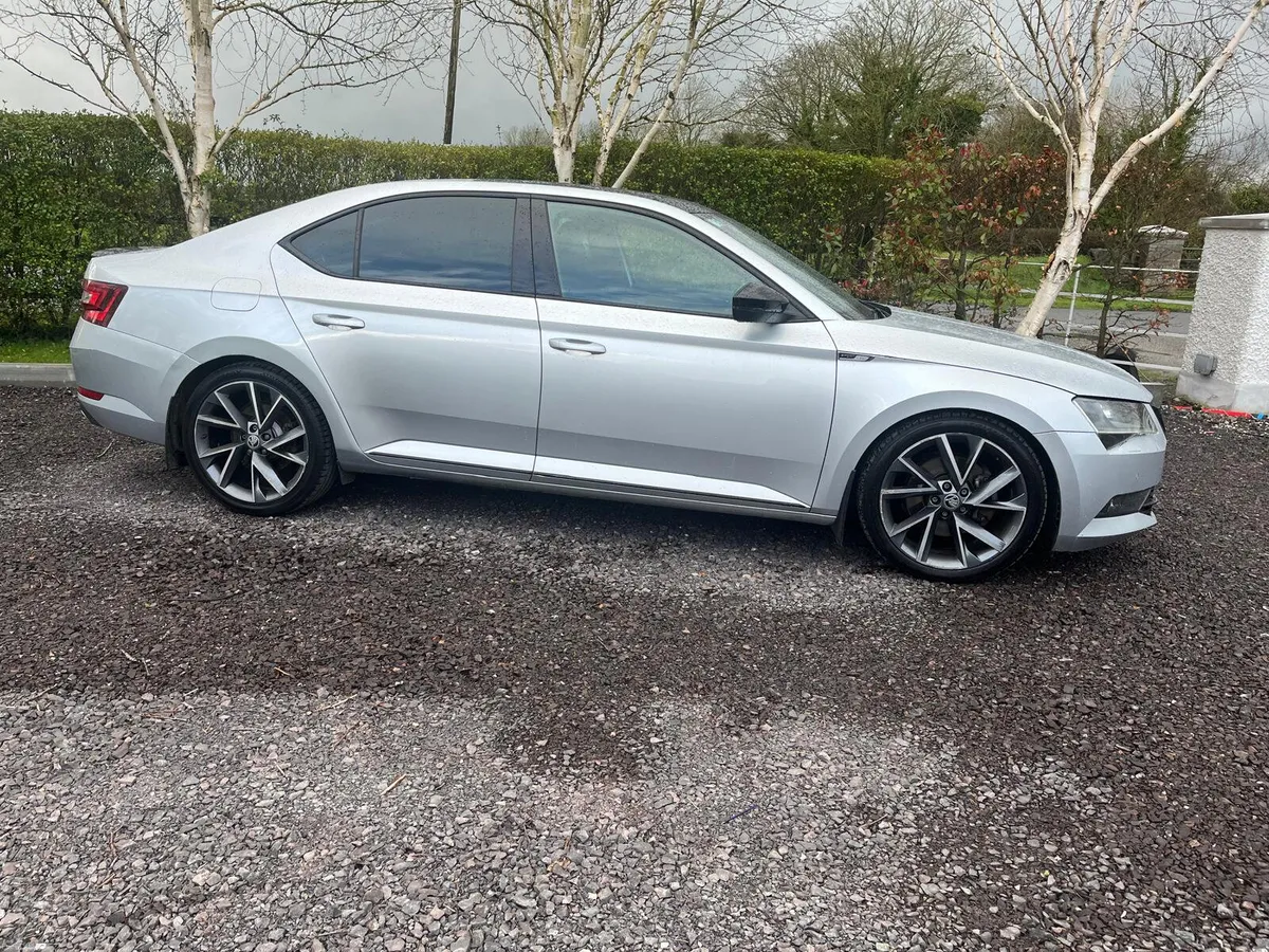 Skoda Superb 2.0TDI SPORT LINE 150 BHP PAN ROOF - Image 2