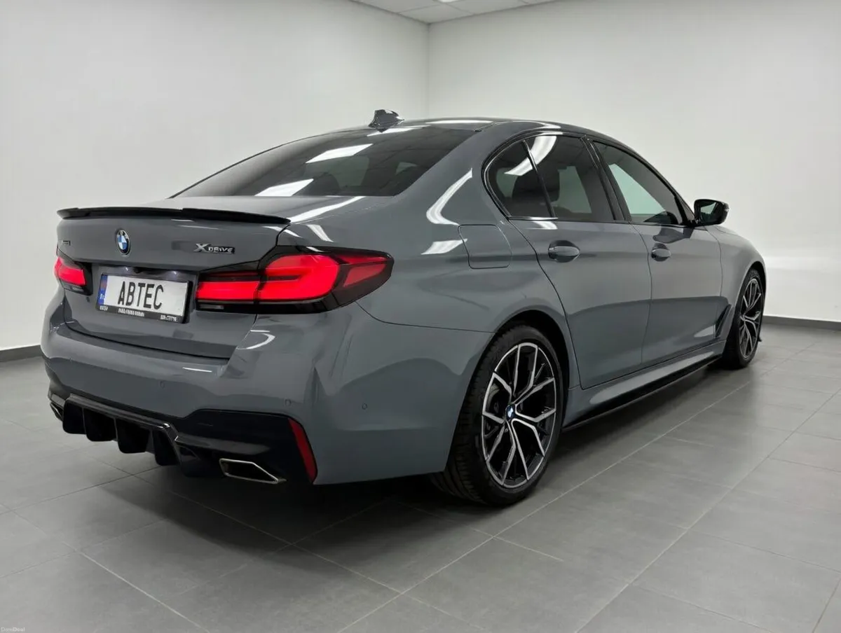 BMW 5-Series 2021 - Image 3
