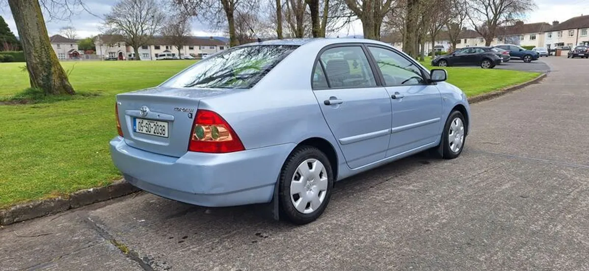 2005 Toyota Corolla - Image 4