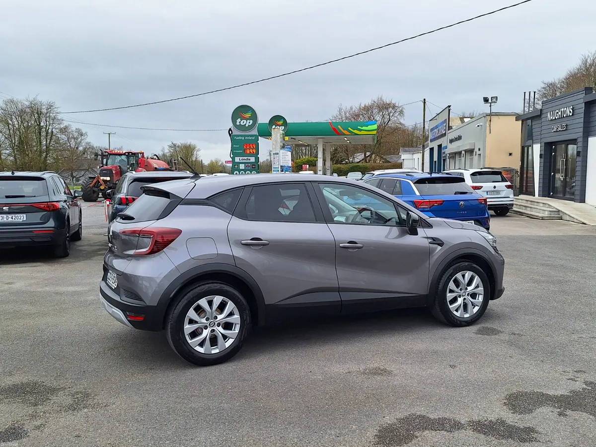 Renault Captur 1.0 Petrol *High Spec/New Model - Image 3