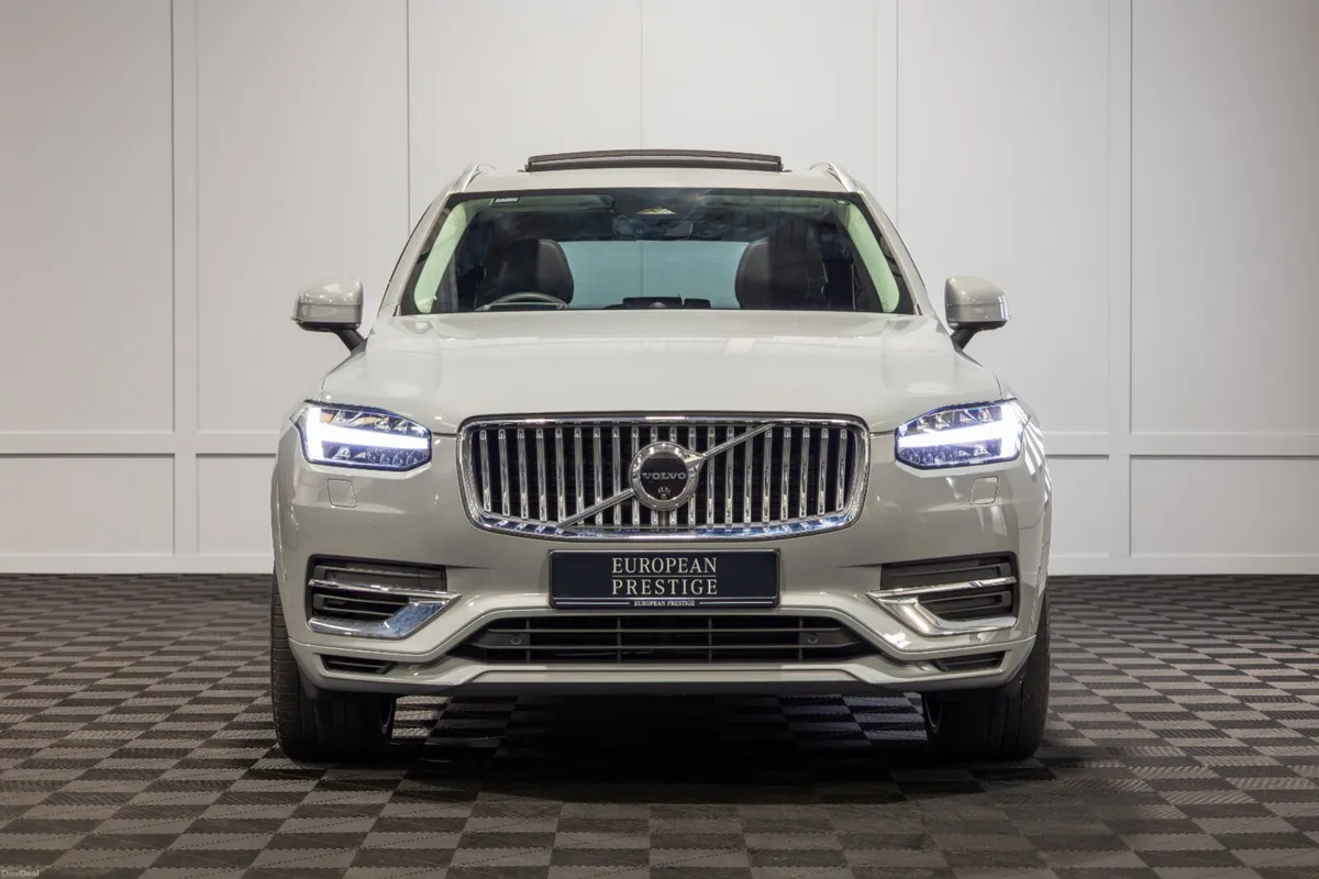 2024 Volvo XC90 T8 Recharge Ultimate 7 Seater - Image 2