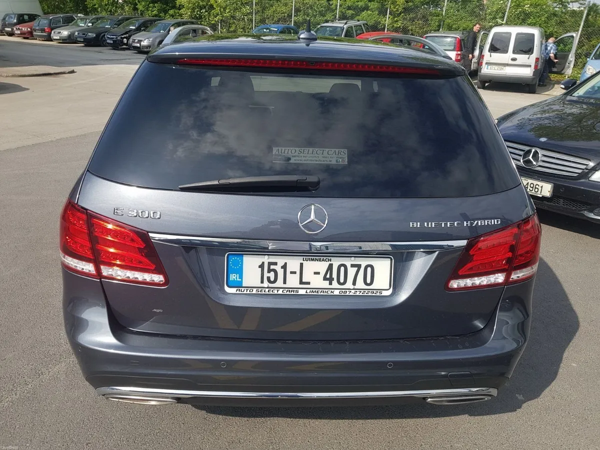 Mercedes E300 Hybrid, Graphite Grey, 2015 - Image 4