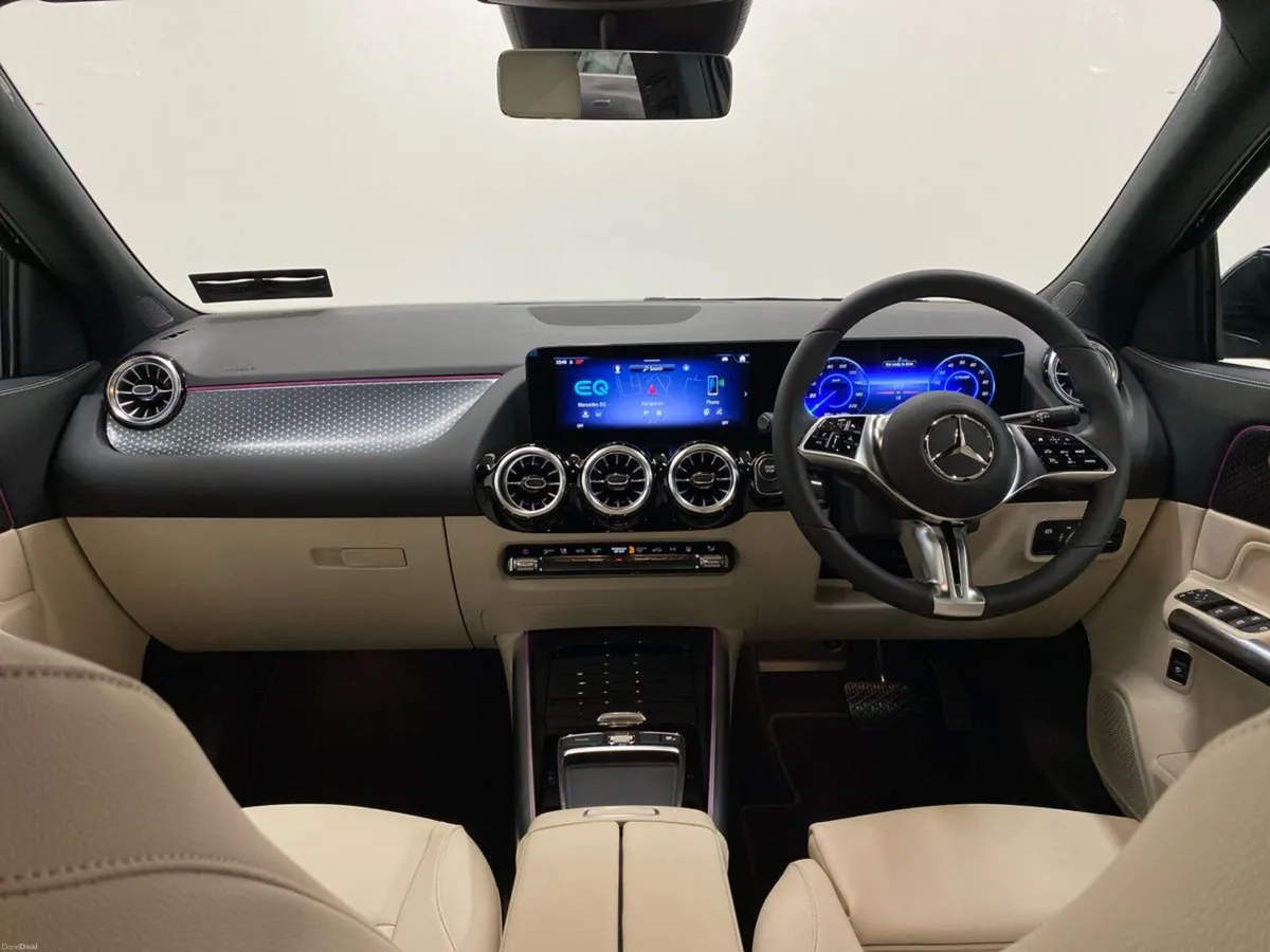 Mercedes-Benz EQA EQA 250+ PROGRESSIVE | Reversing - Image 4