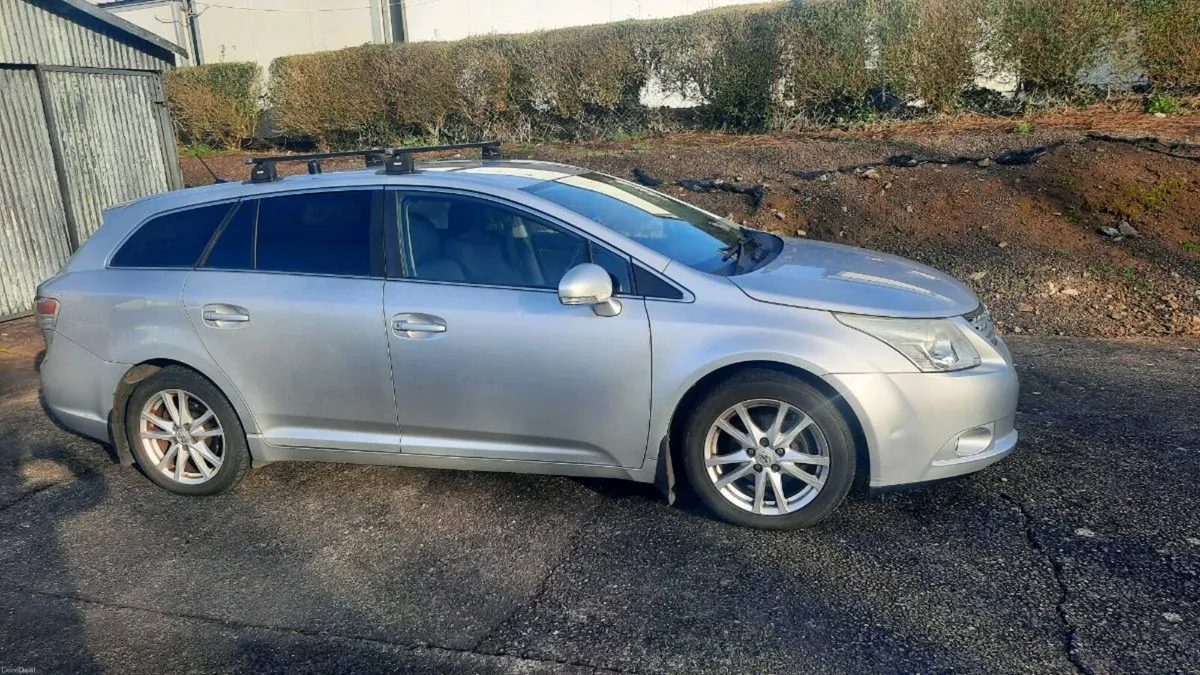 Toyota Avensis - Image 2
