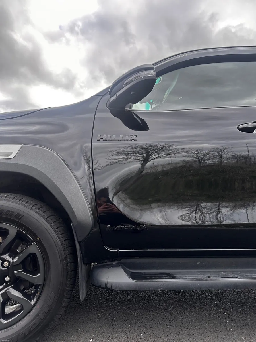 Toyota Hilux Invincible X - 2.8L Manual - Image 4