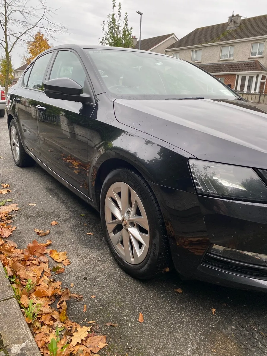 Skoda Octavia 2017 - Image 2