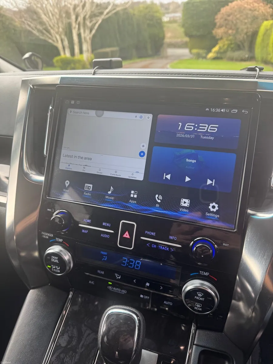 Toyota Alphard - Image 4