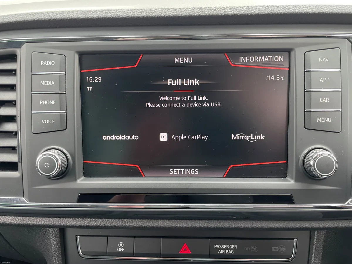 HI SPEC SE - APPLE PLAY - REVERSE CAMERA - 270TAX - Image 5