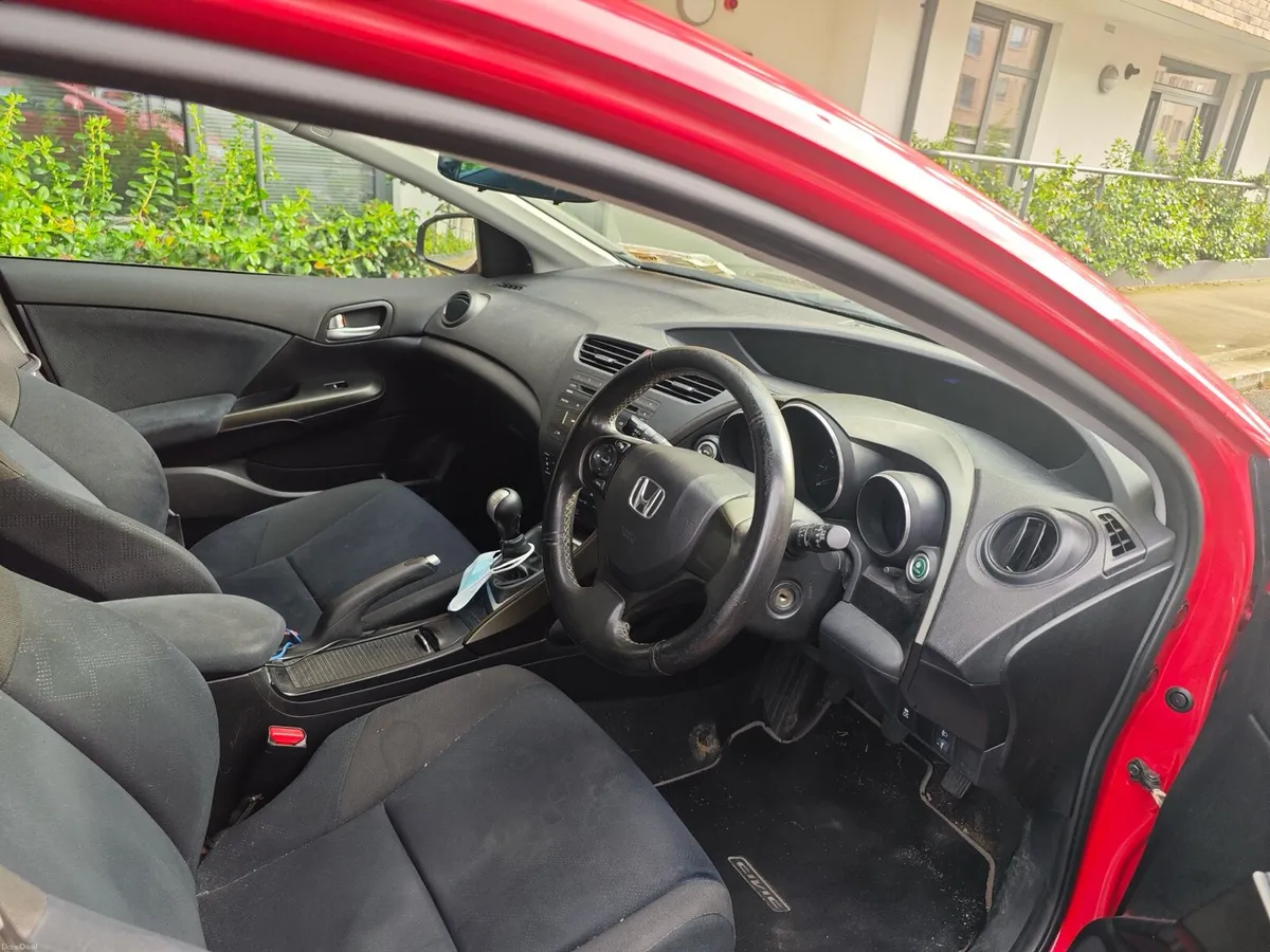 Honda Civic 1.8 petrol i-vtec Ti - Image 4