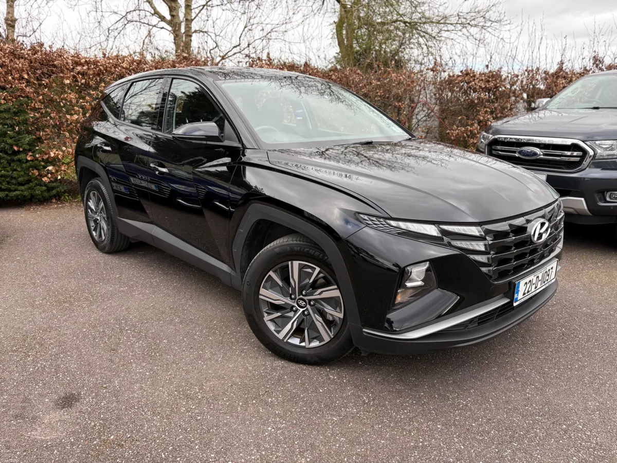 TUCSON COMFOT PLUS SELF CHARGING HYBRID | 1 OWNER - Image 1