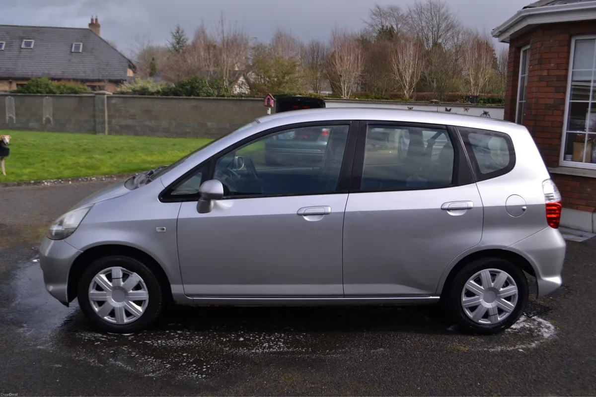 Honda Fit 2006 Automatic - Image 3