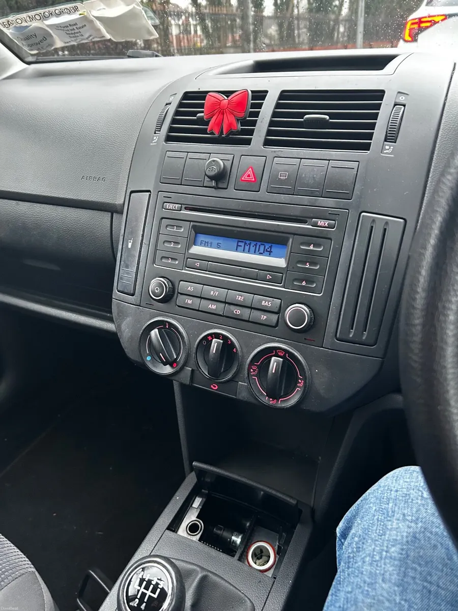 Volkswagen Polo 2007 - Image 2