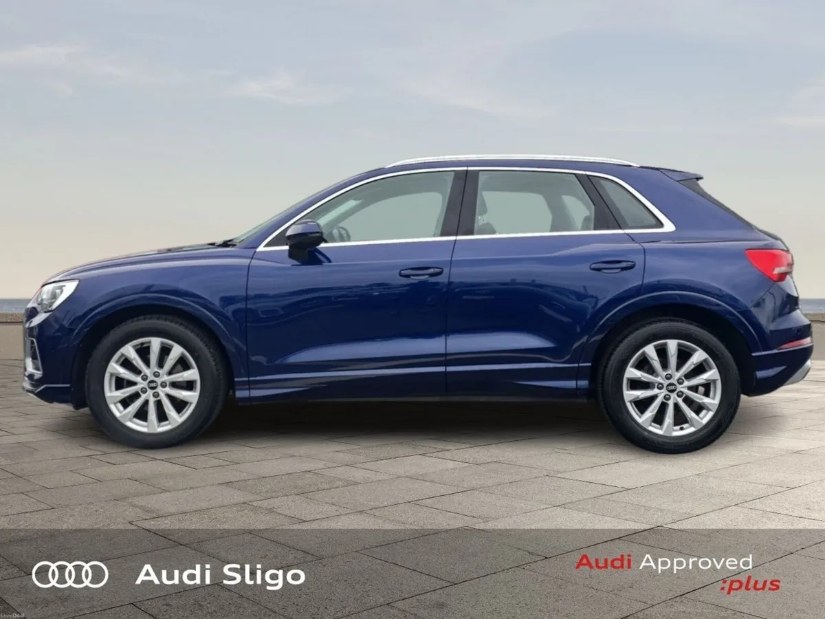 Audi Q3 SE with Comfort Pack - Auto 2.0TDI 150HP S - Image 4