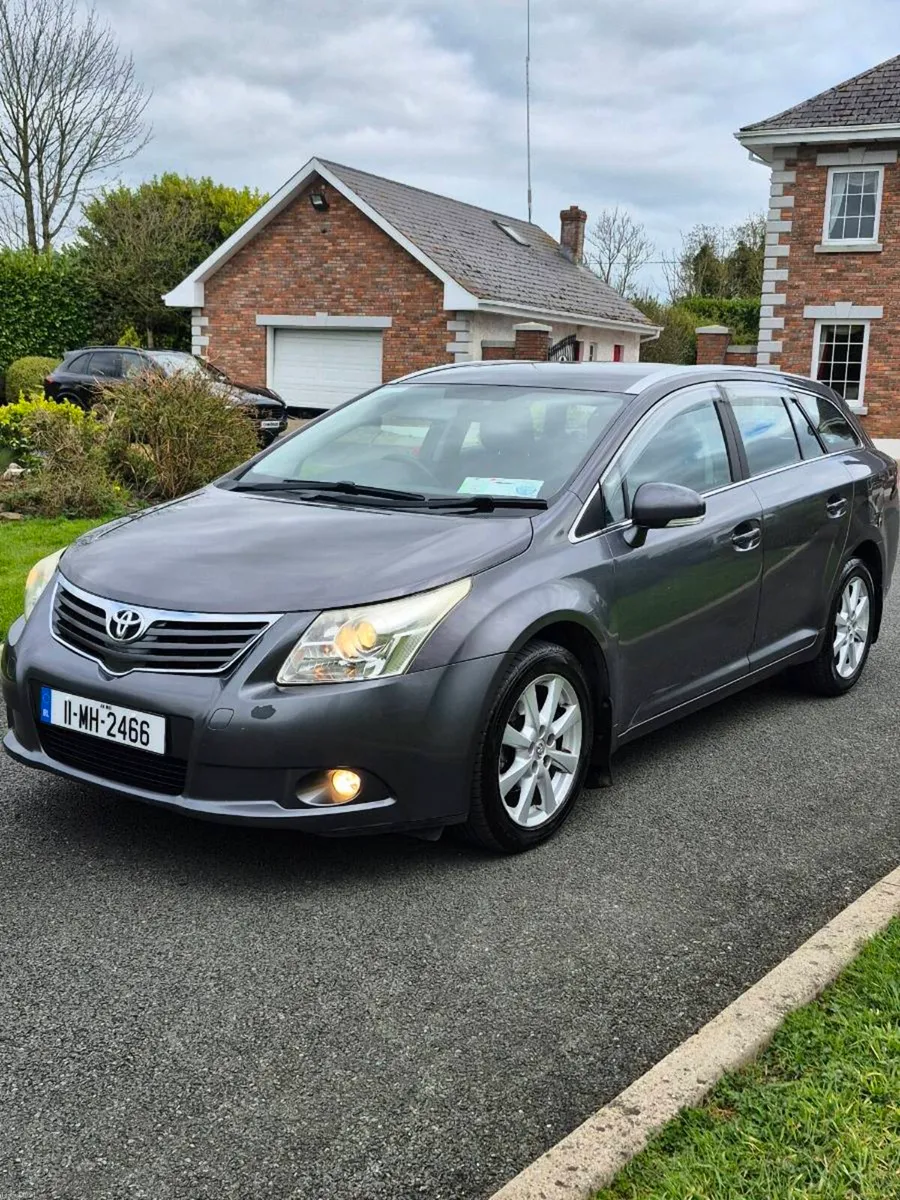 Toyota Avensis d4d 1 owner with fsh, irish car - Image 1