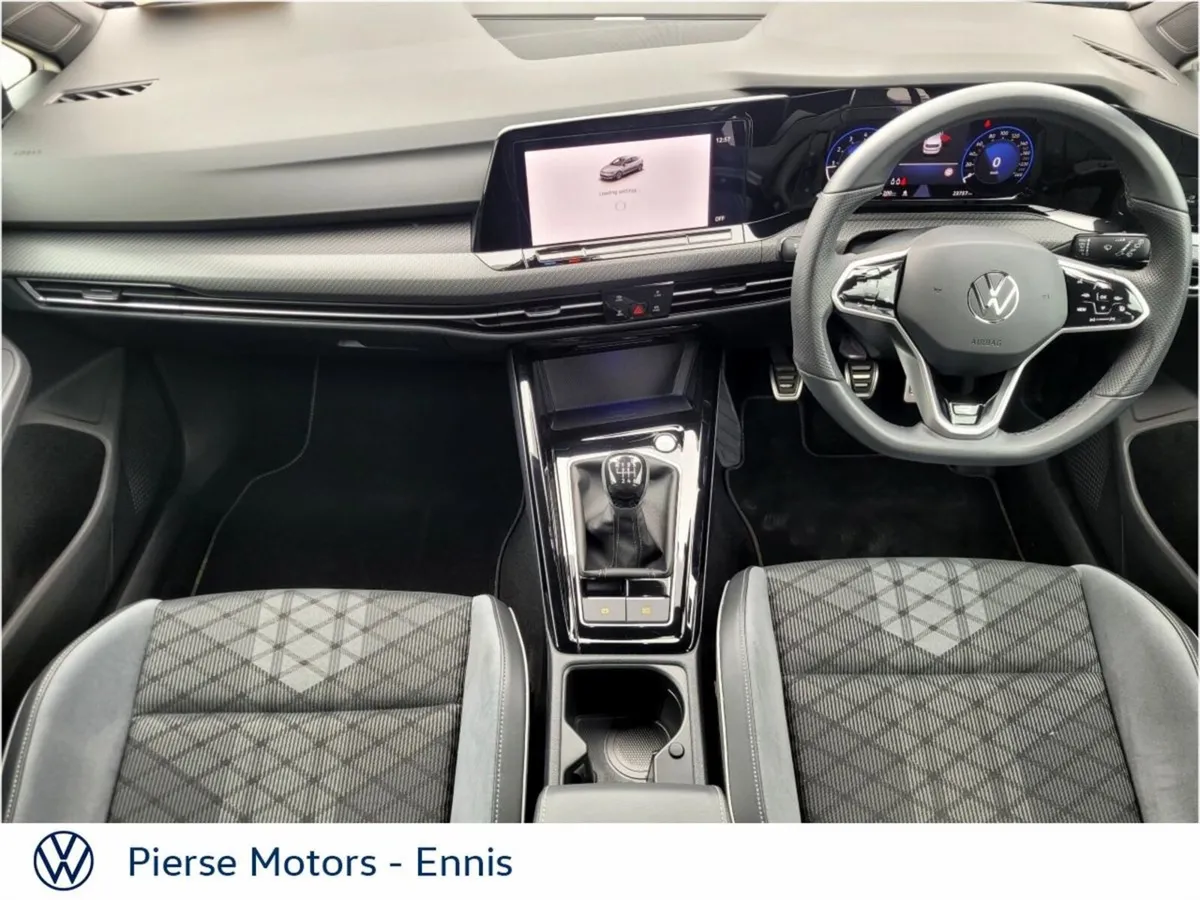 Volkswagen Golf 1.5 TSI 130HP R-Line- 18" Bergamo - Image 4