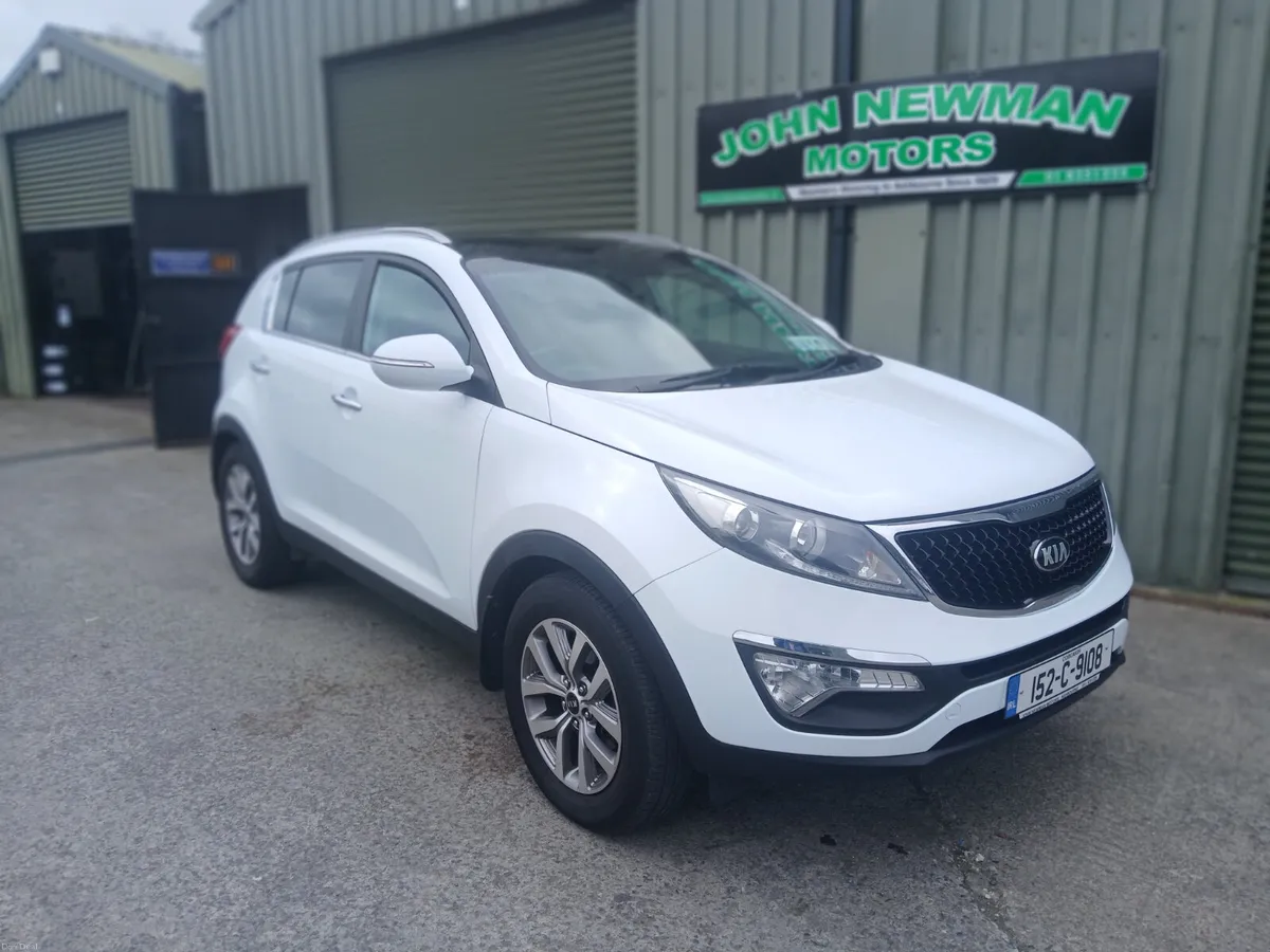 Kia Sportage 2015 1600 petrol low mileage - Image 2