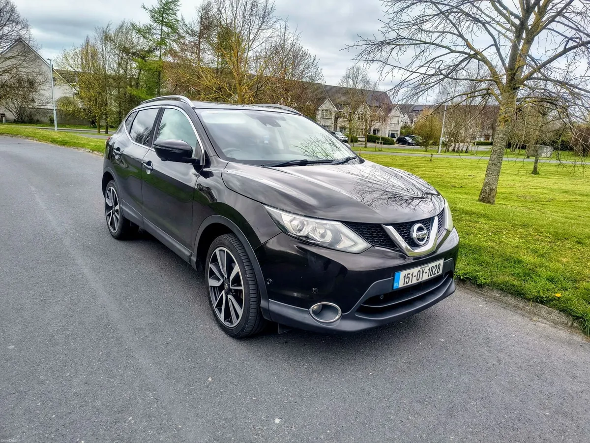 Nissan Qashqai 2015 - Top of the range model - Image 1