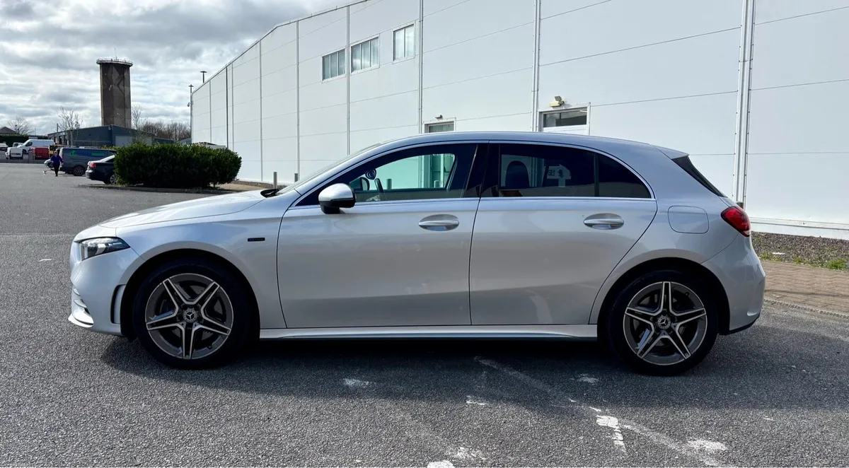 2021 Mercedes Benz A250e 1.3 AMG Line - Image 4