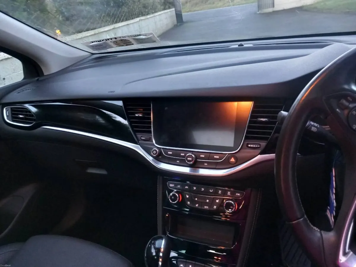 Opel Astra ULTIMATE 1.4 Turbo 150PS - Image 4