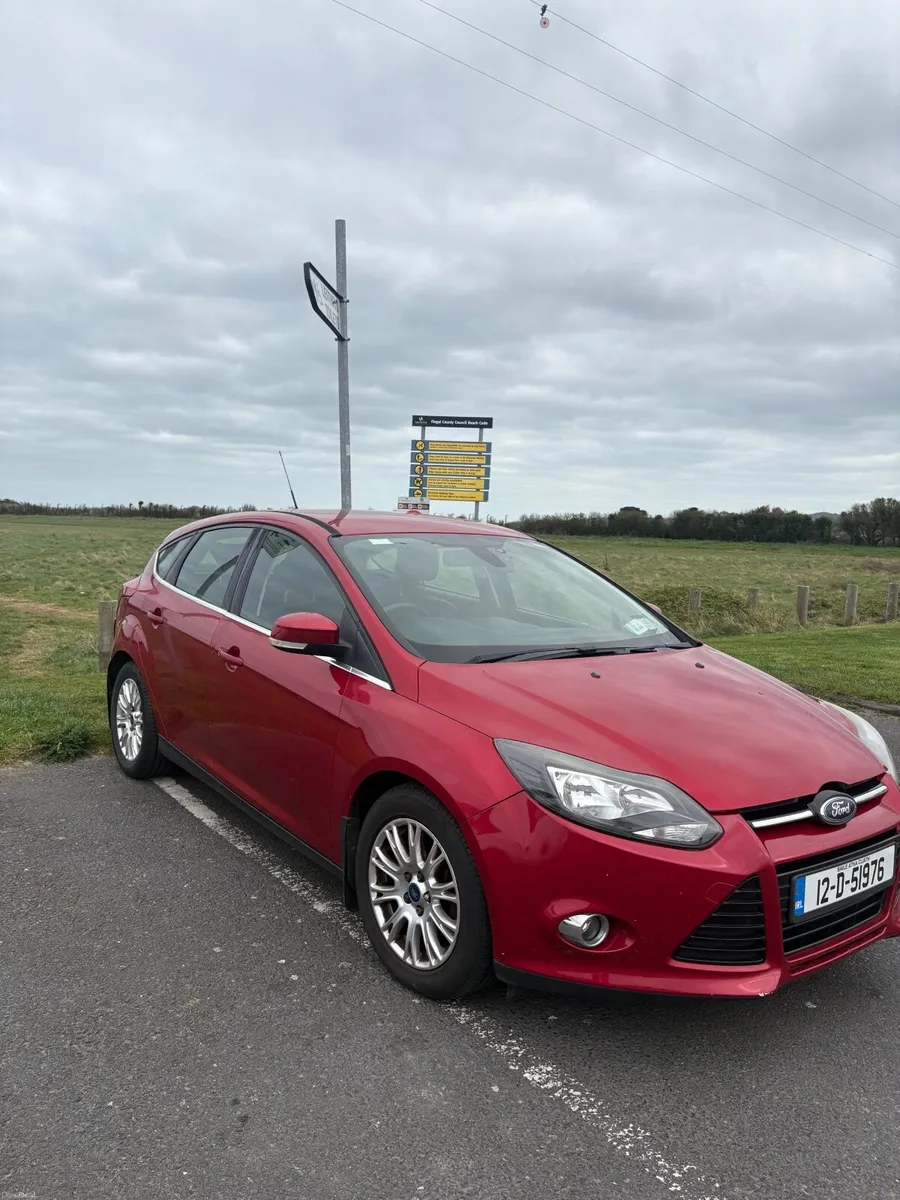 Ford Focus 2012 - Image 2