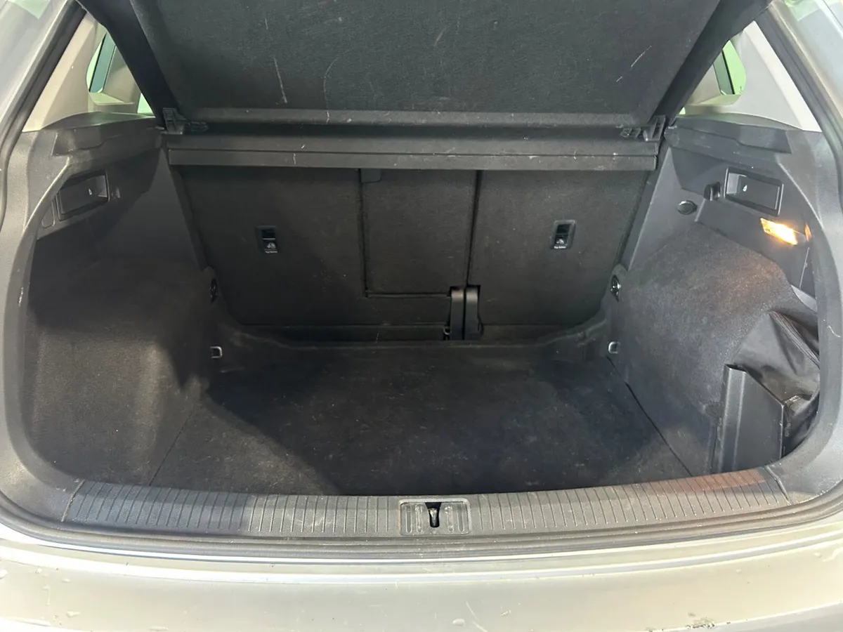 Volkswagen Tiguan 2021 - Image 6